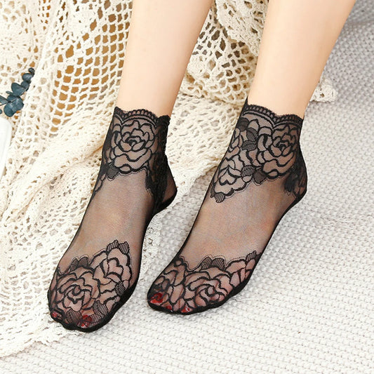 Summer Woman Lace Socks Flower Hollow Out Hosiery Breathable Cool Mesh Socks for Female Thin Transparent Foot Socks Ankle Socks